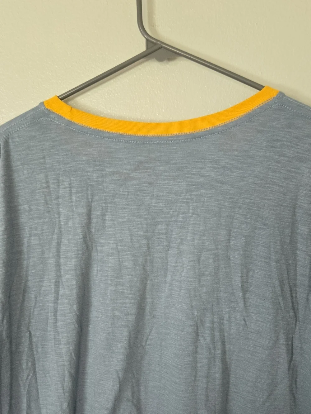 Natural Life | NWT Blue Daisy Ringer Tee Size Medium